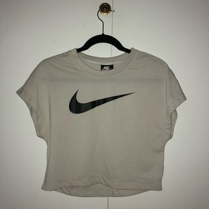 Nike Crop Top